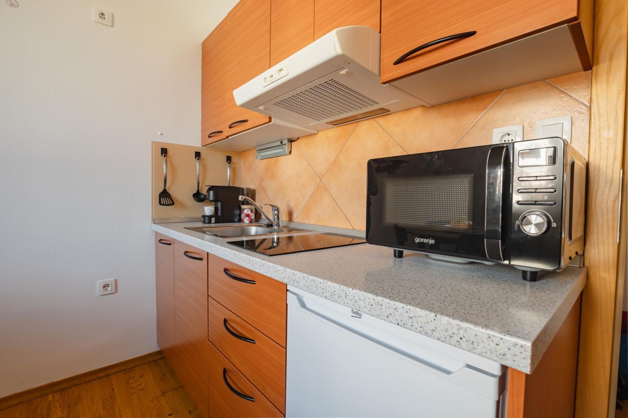 Vila Klara Apartments Любляна Екстериор снимка