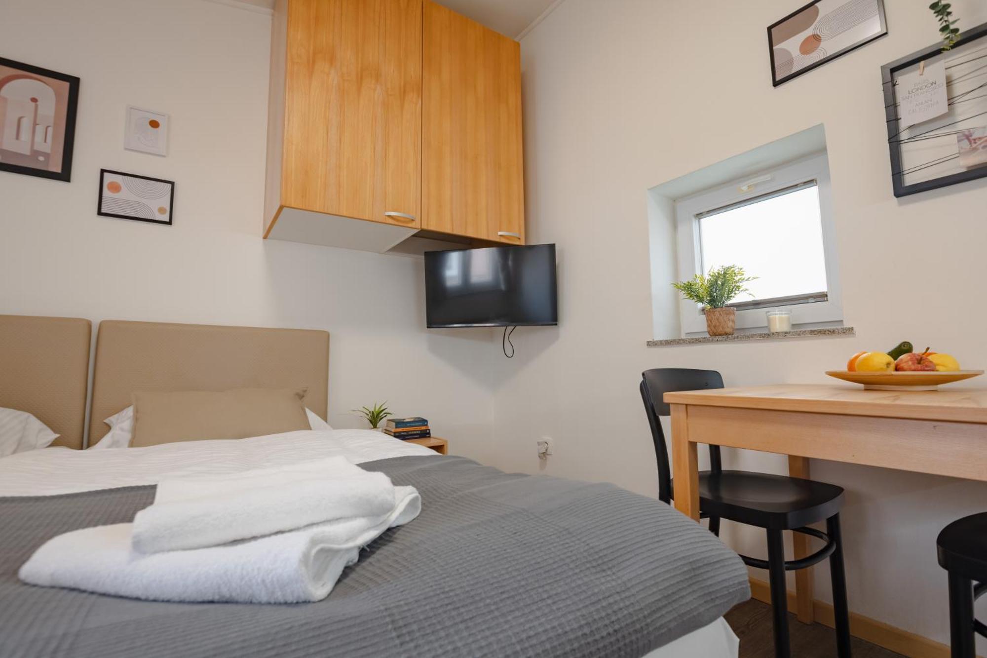 Vila Klara Apartments Любляна Екстериор снимка